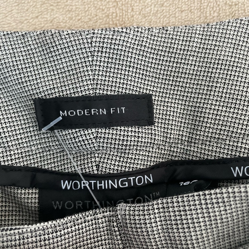 Worthington Modern Fit Relaxed Straight Leg Pants - Size I6P - Picture 6 of 13